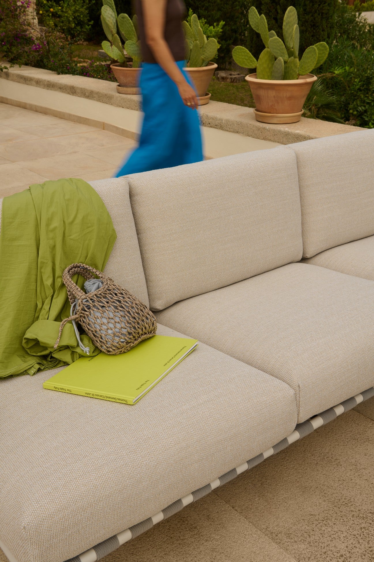 Outdoor 3-Seater Sofa with Armrests SETTLE Light Gray with Gray Base [Amelia]