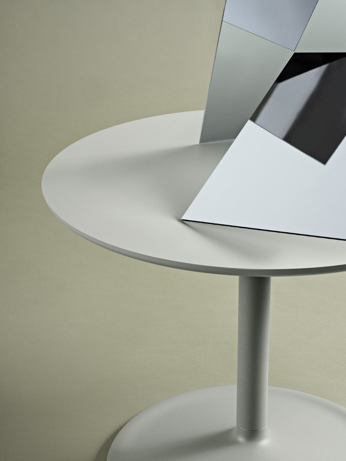 Beistelltisch SOFT hellgrau
