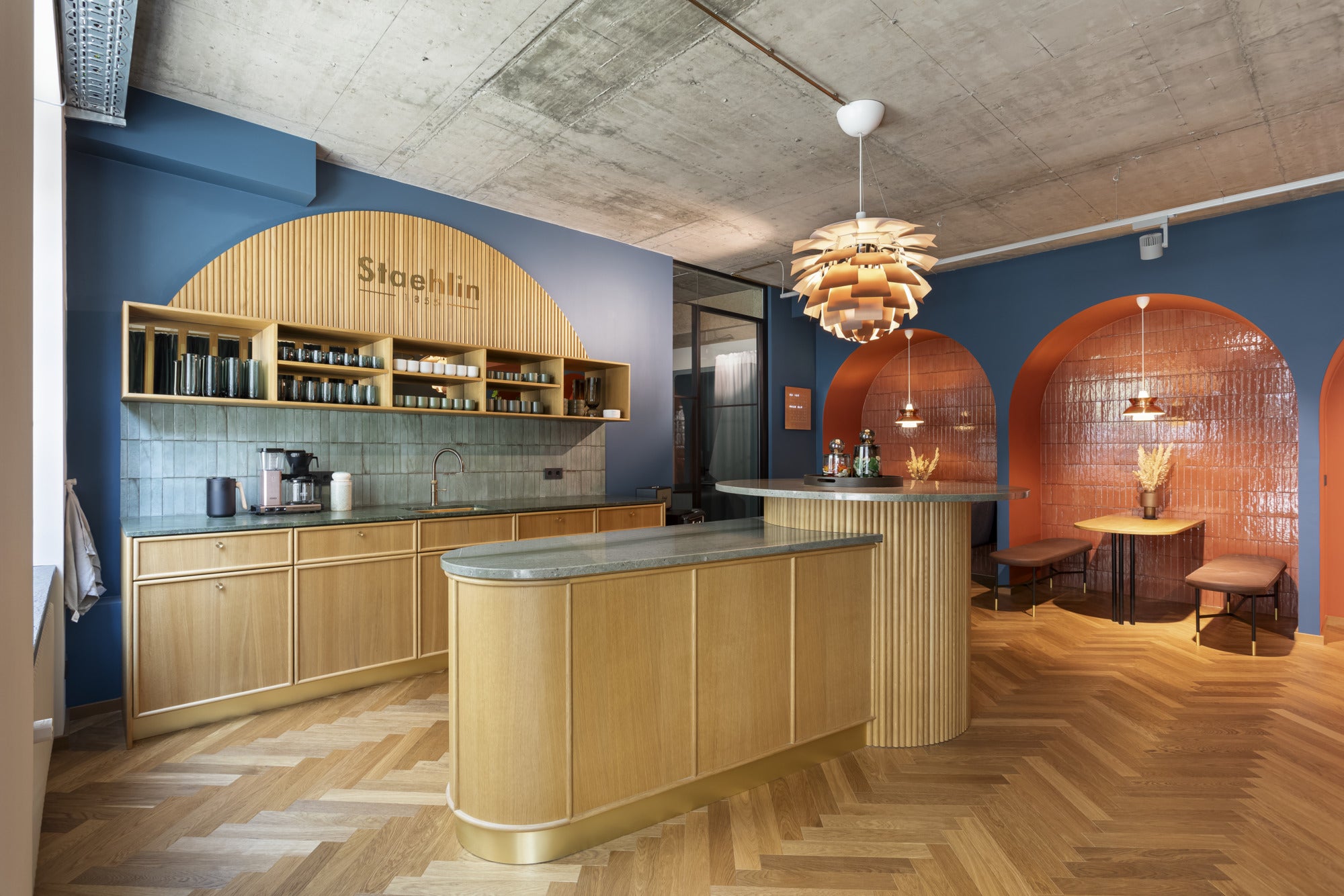 Pendelleuchte DOO-WOP weiß mit kupferner Oberfläche