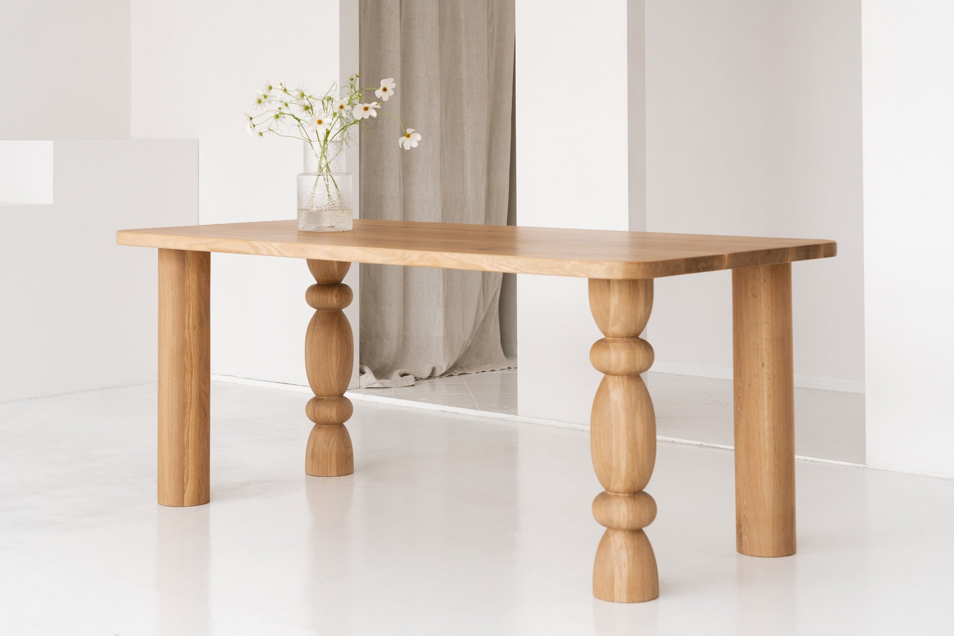 THEO Oak Wood Table