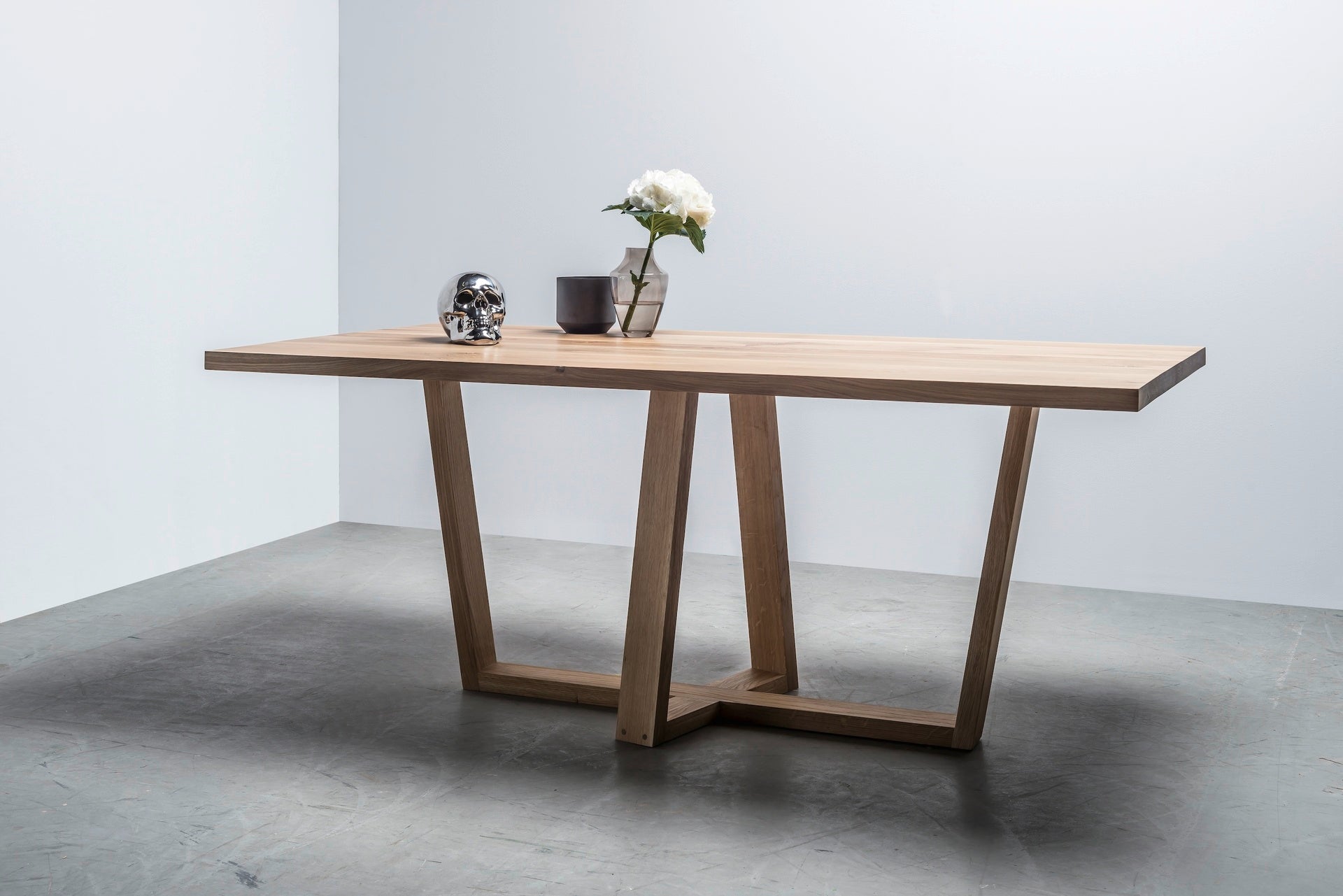 Tisch DIAMOND aus Eichenholz