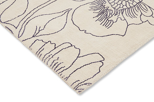 LINEAR FLORAL BLUE cremefarbener Teppich