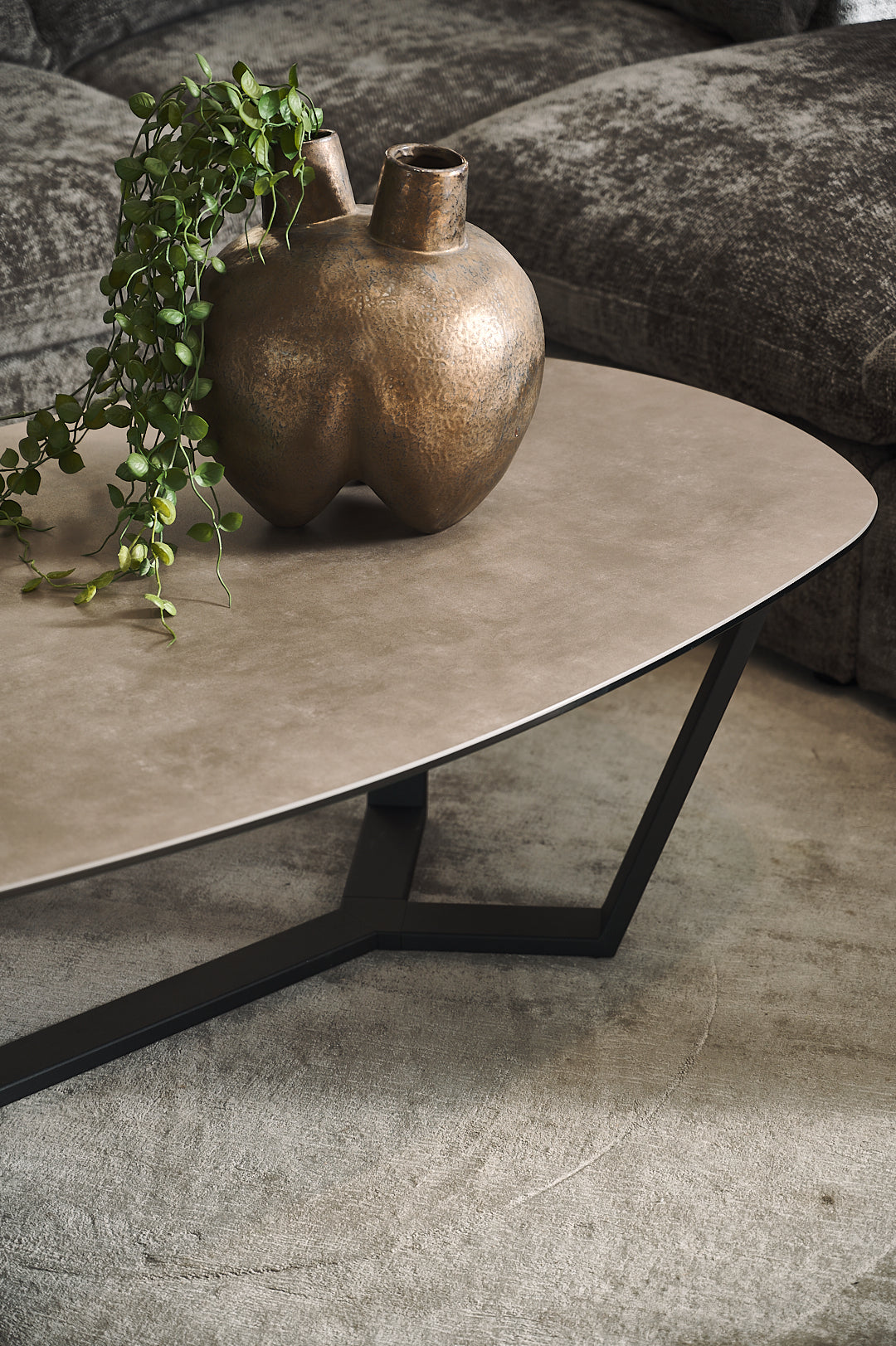 Kaffeetisch BRAGA aus Quarzstein