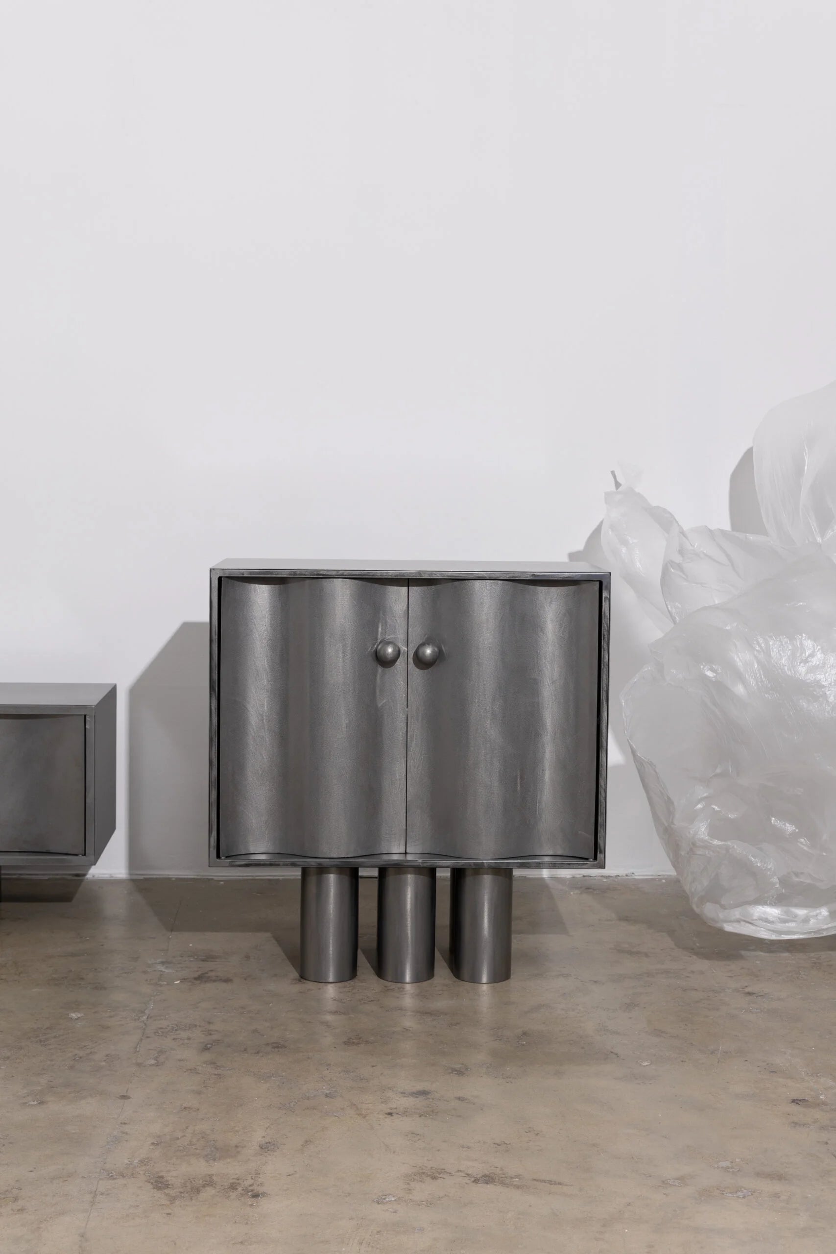 Kommode MOTION NO 2 Stahl