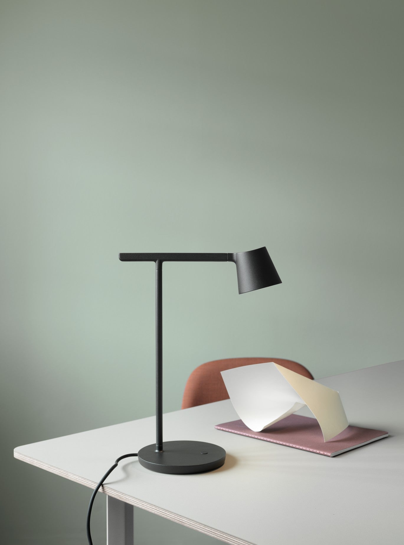TIP black desk lamp