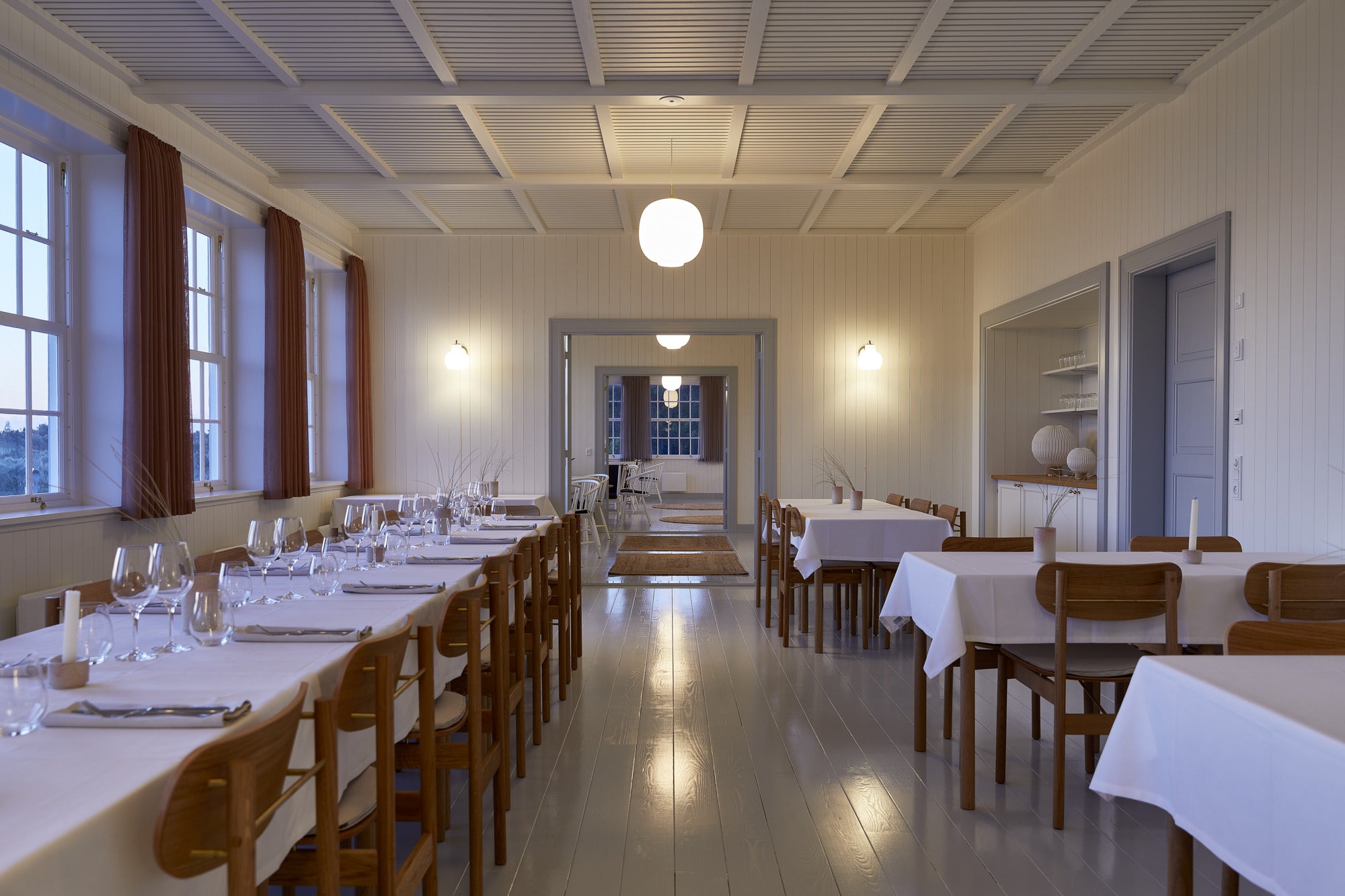 Lampa ścienna VL RING CROWN 1 biały z mosiężną podstawą