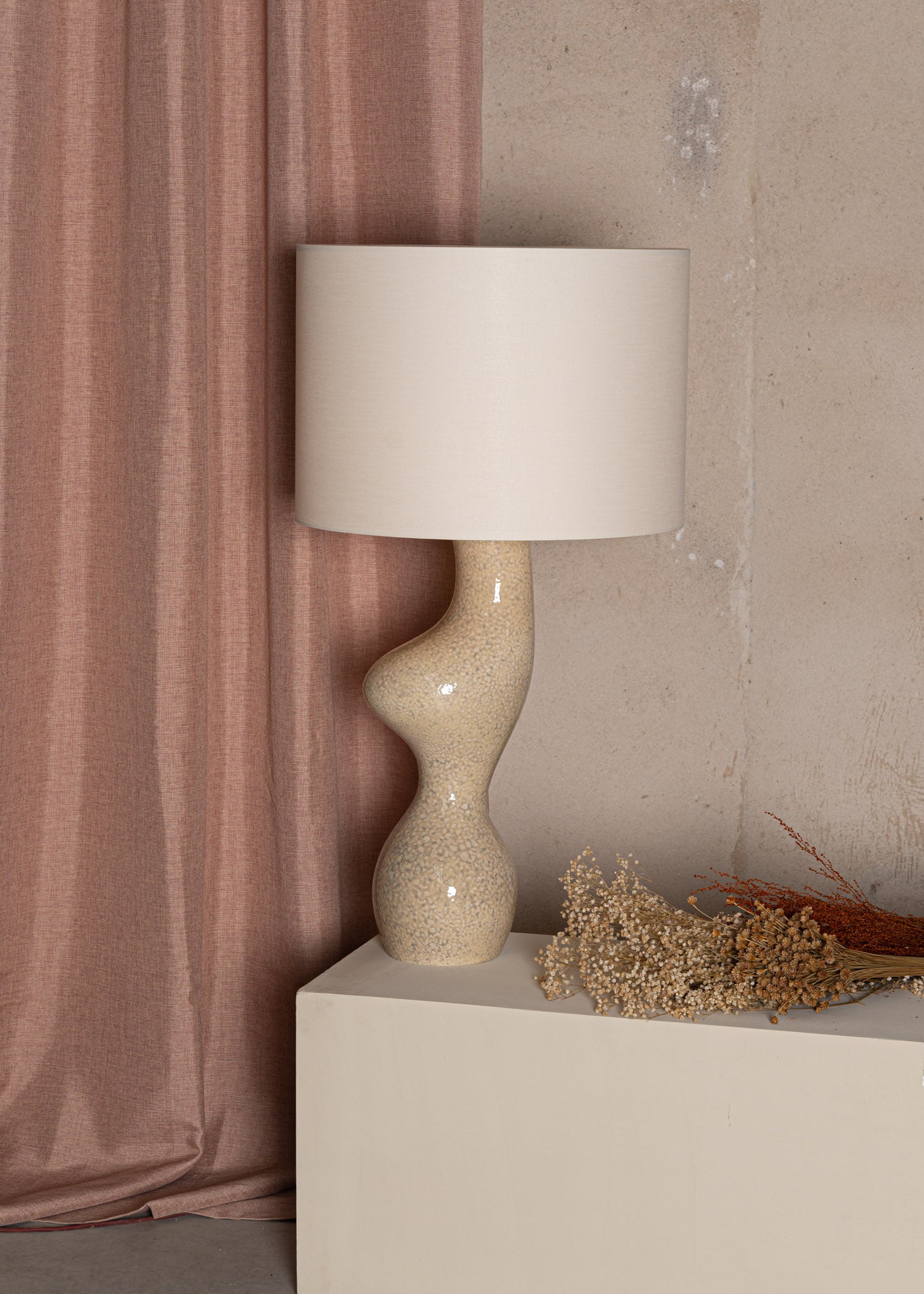Tischlampe aus Keramik VENUSO beige