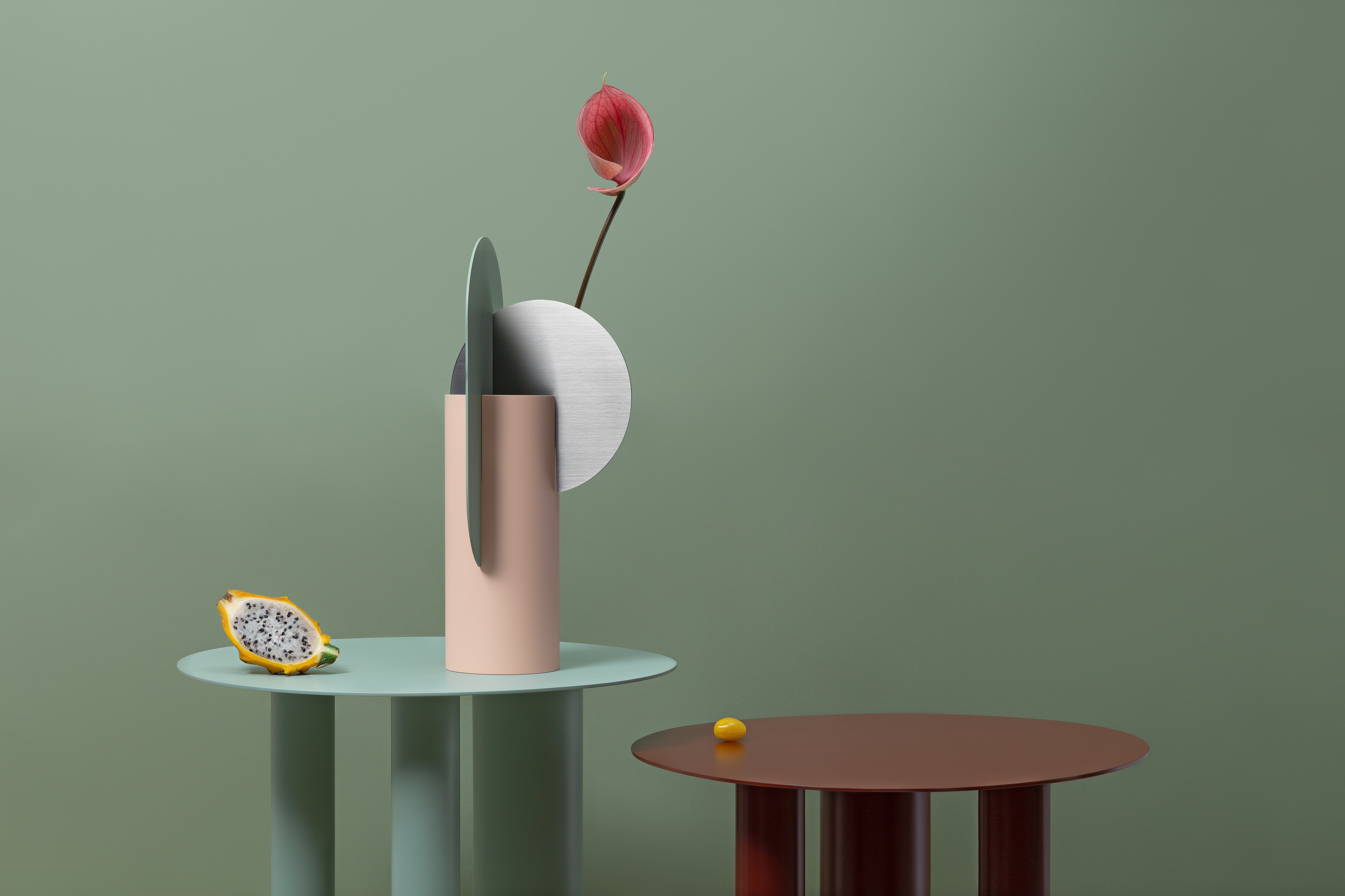 Vase YERMILOV puderrosa mit grau-grünen und stahlfarbenen Akzenten