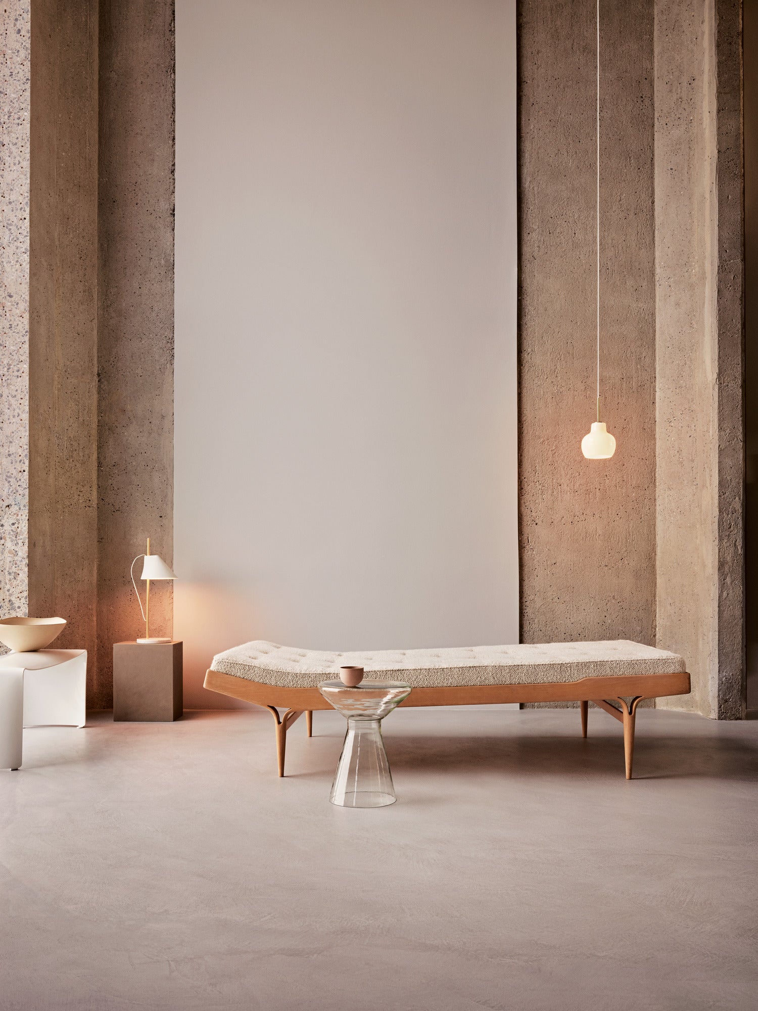 VL RING CROWN 1 Pendant Lamp white with brass finish