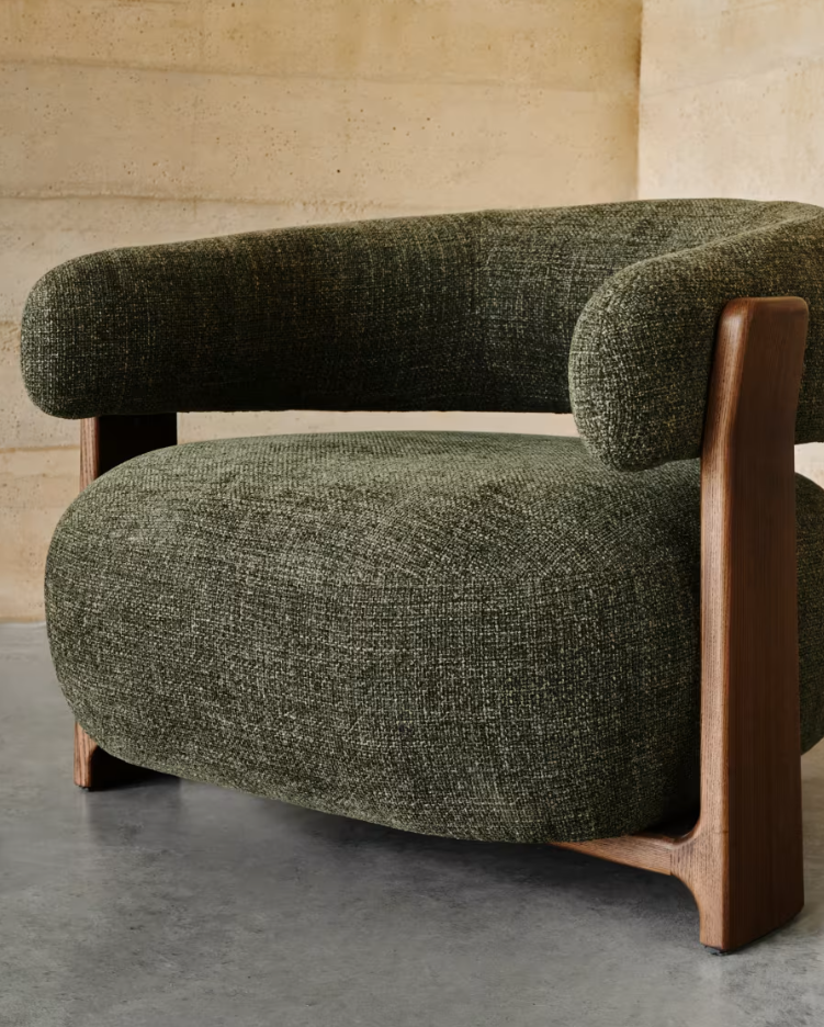 Sessel GRANITE grün mit dunklem Eschenfuß