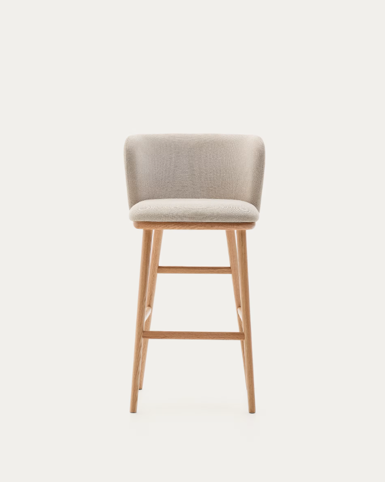 Ciselia Beige Bar Chair Szenil mit einer hellen Basis