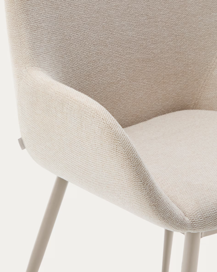 Beige horse chair with a beige base