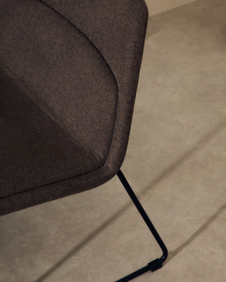 Zahara Brown Sessel