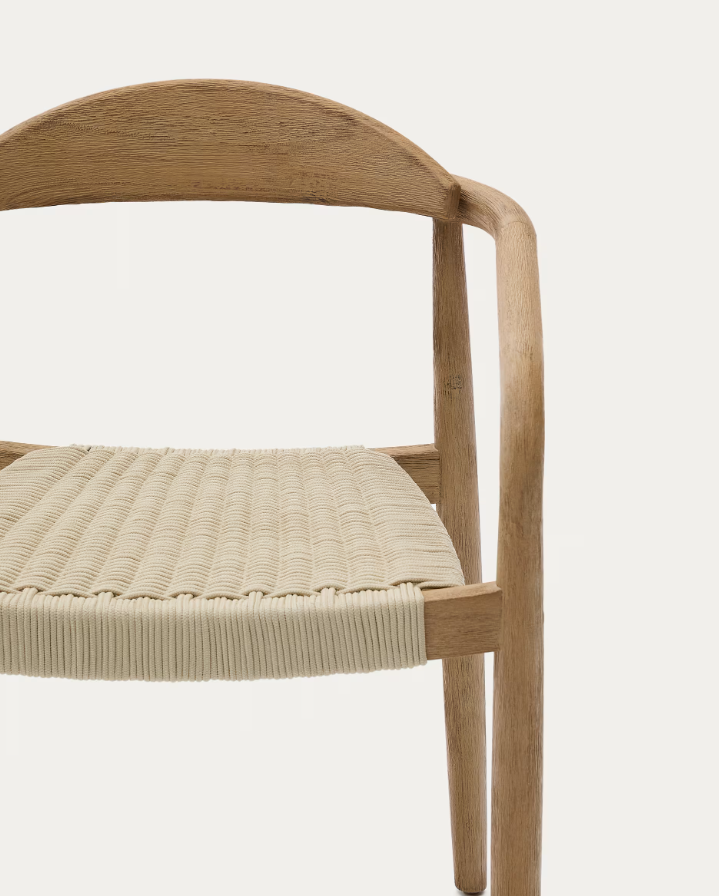 Chair Nina solid acacia wood with a creamy seat