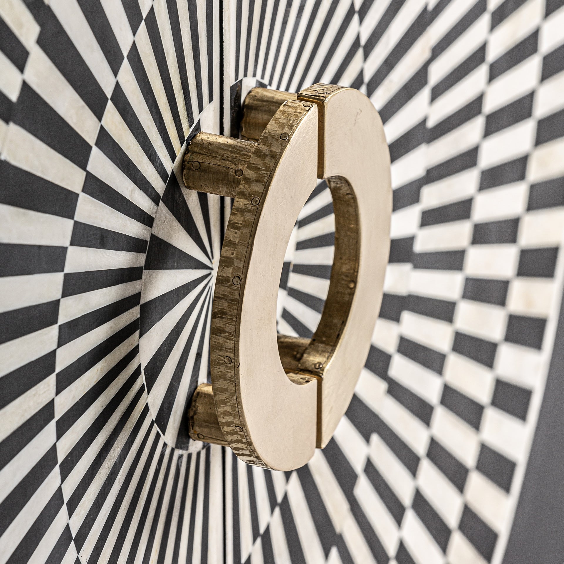 Kommode GATSBY schwarz mit weißem und goldenem Finish