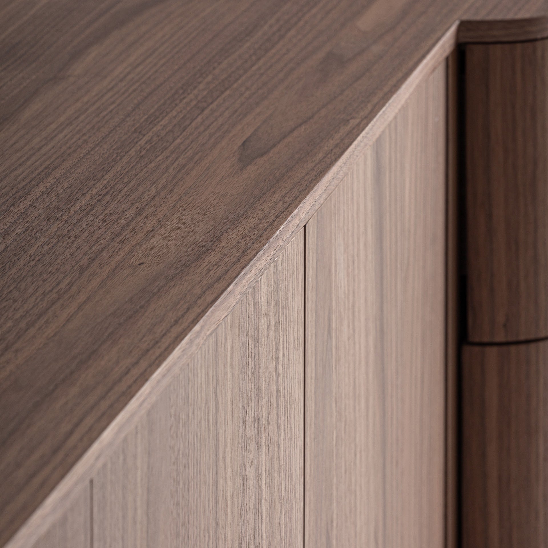 Kommode KEXBY Nuss furniert