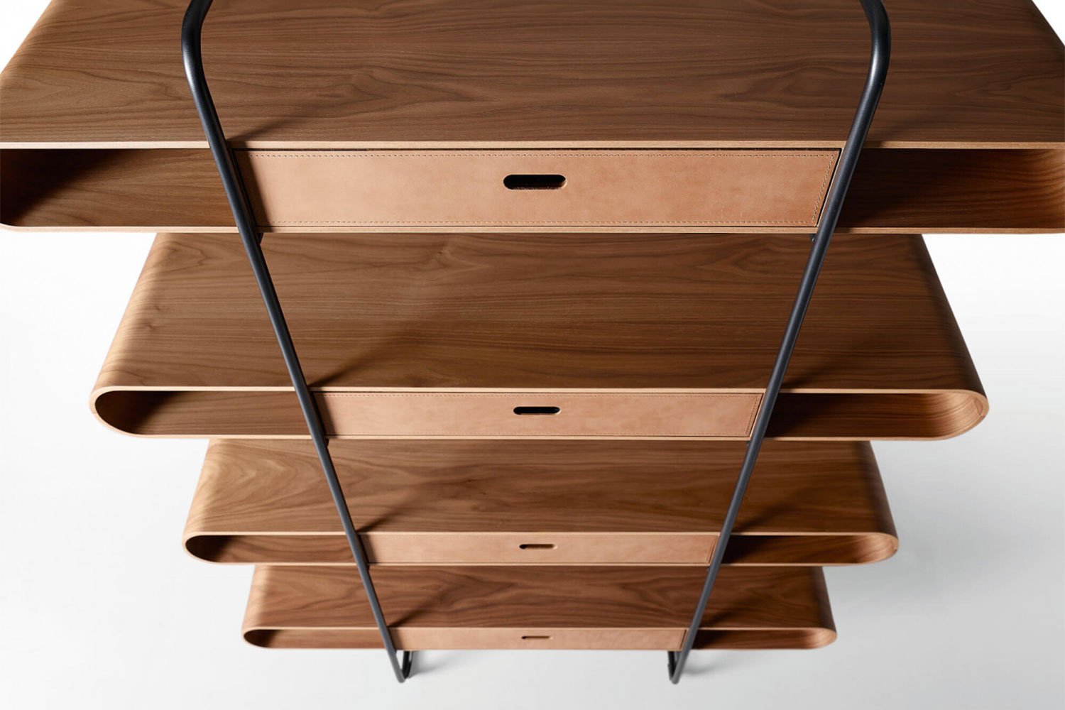 APELLE customizable shelf