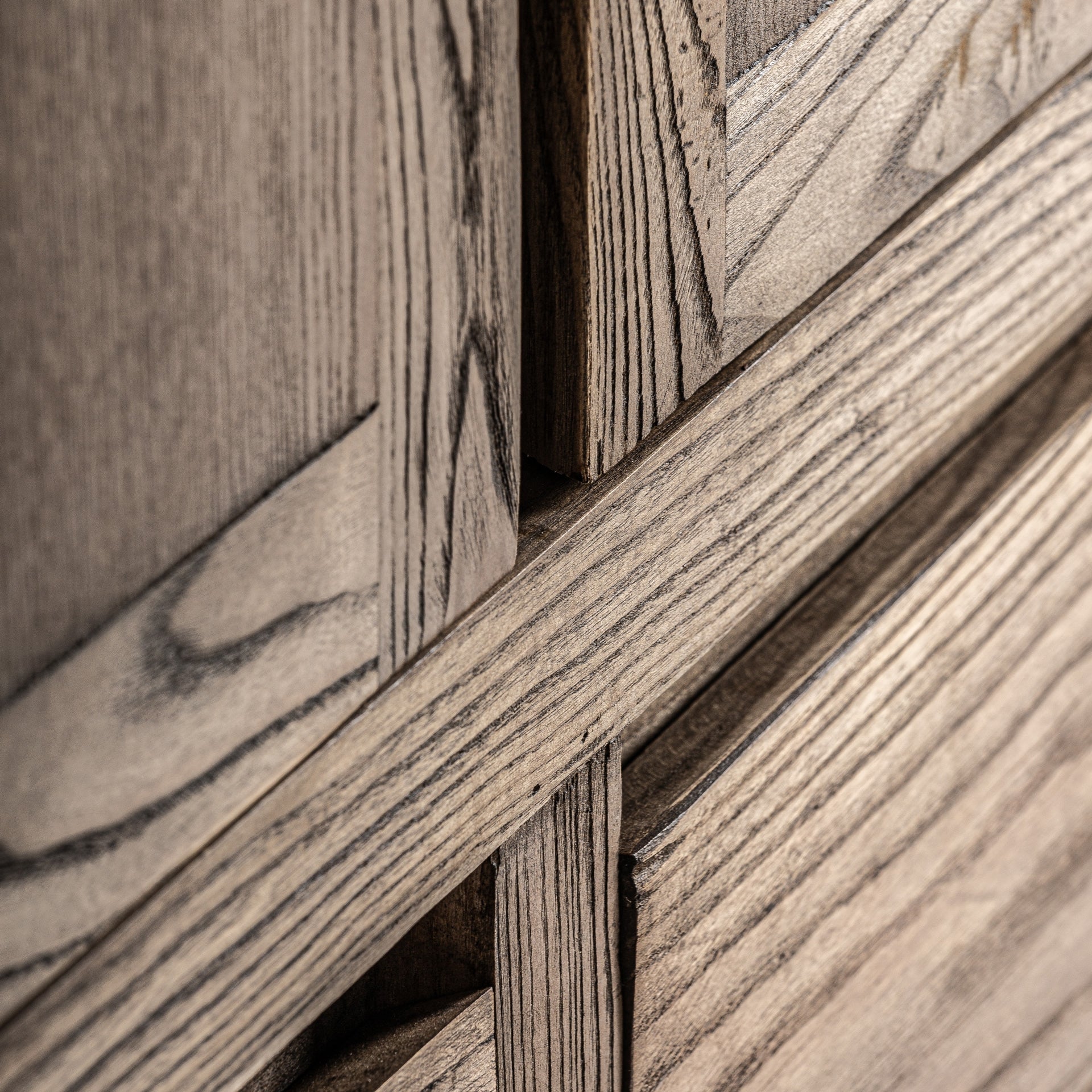 THOUARS Wardrobe in Elm Wood