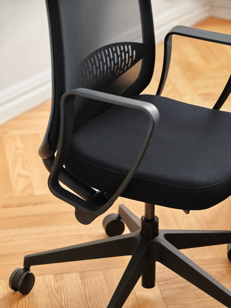 Astro office chair black base