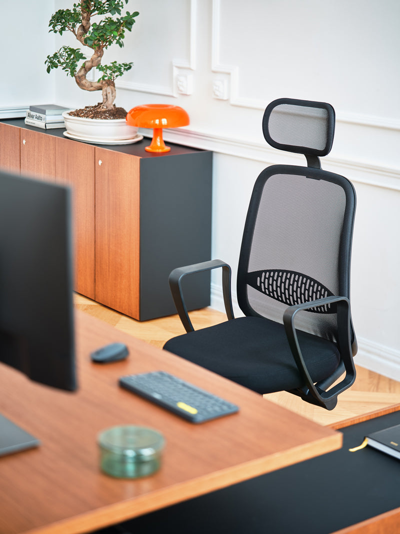 Astro office chair black base