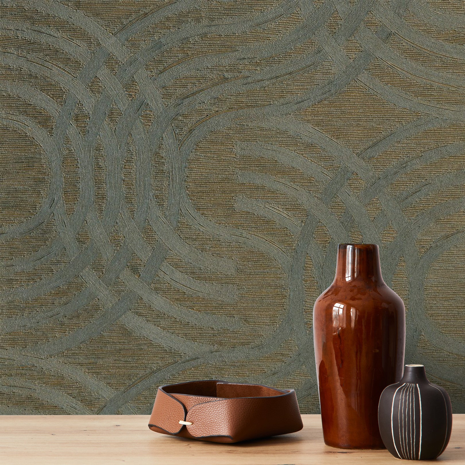 Metallic Wallpaper with Abstract Pattern AURARIA - VERT DE GRIS/DORE Green with Gold