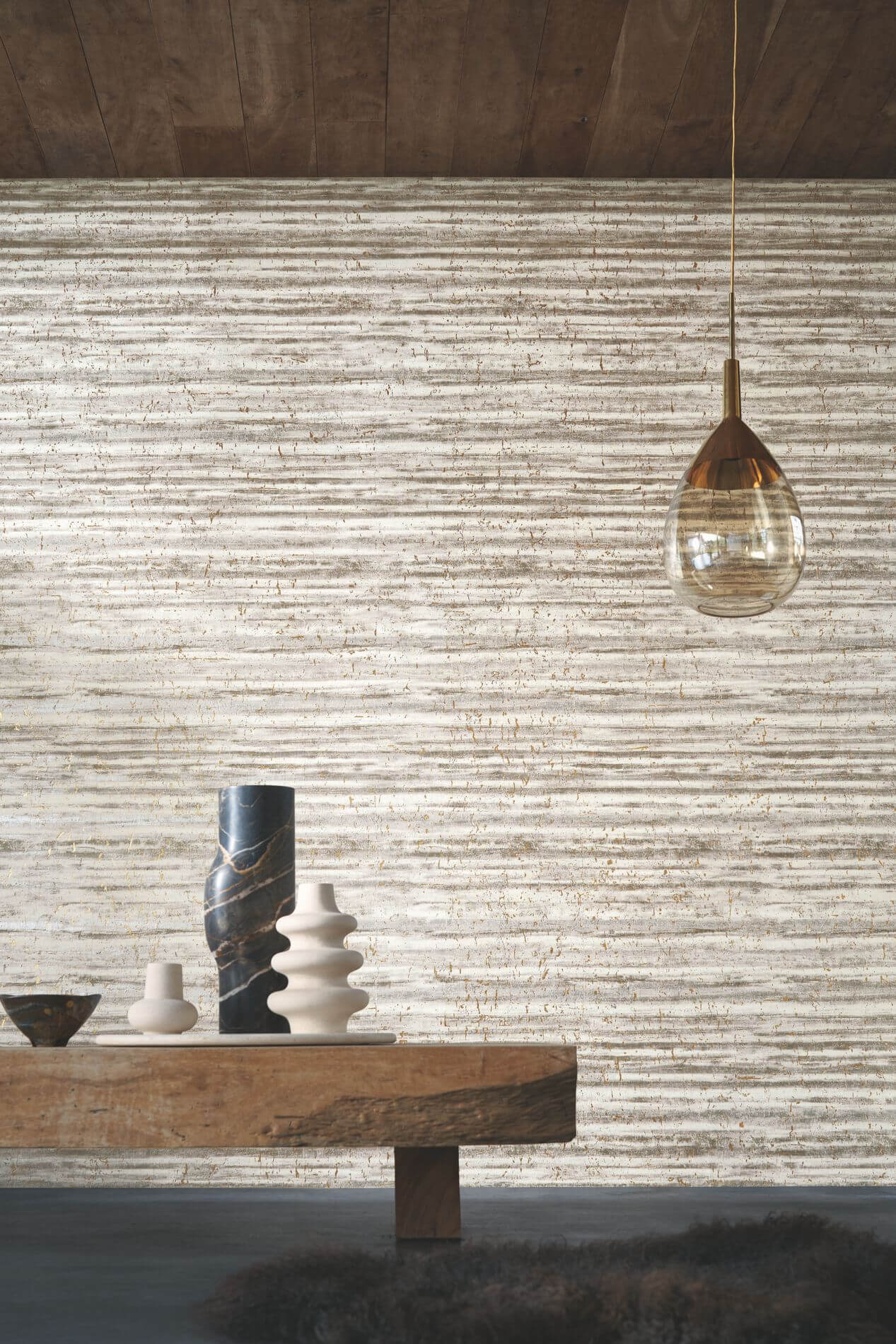 Natural cork structural wallpaper with metallic finish LIEGE - COPPER AND GOLD dark brown with gold