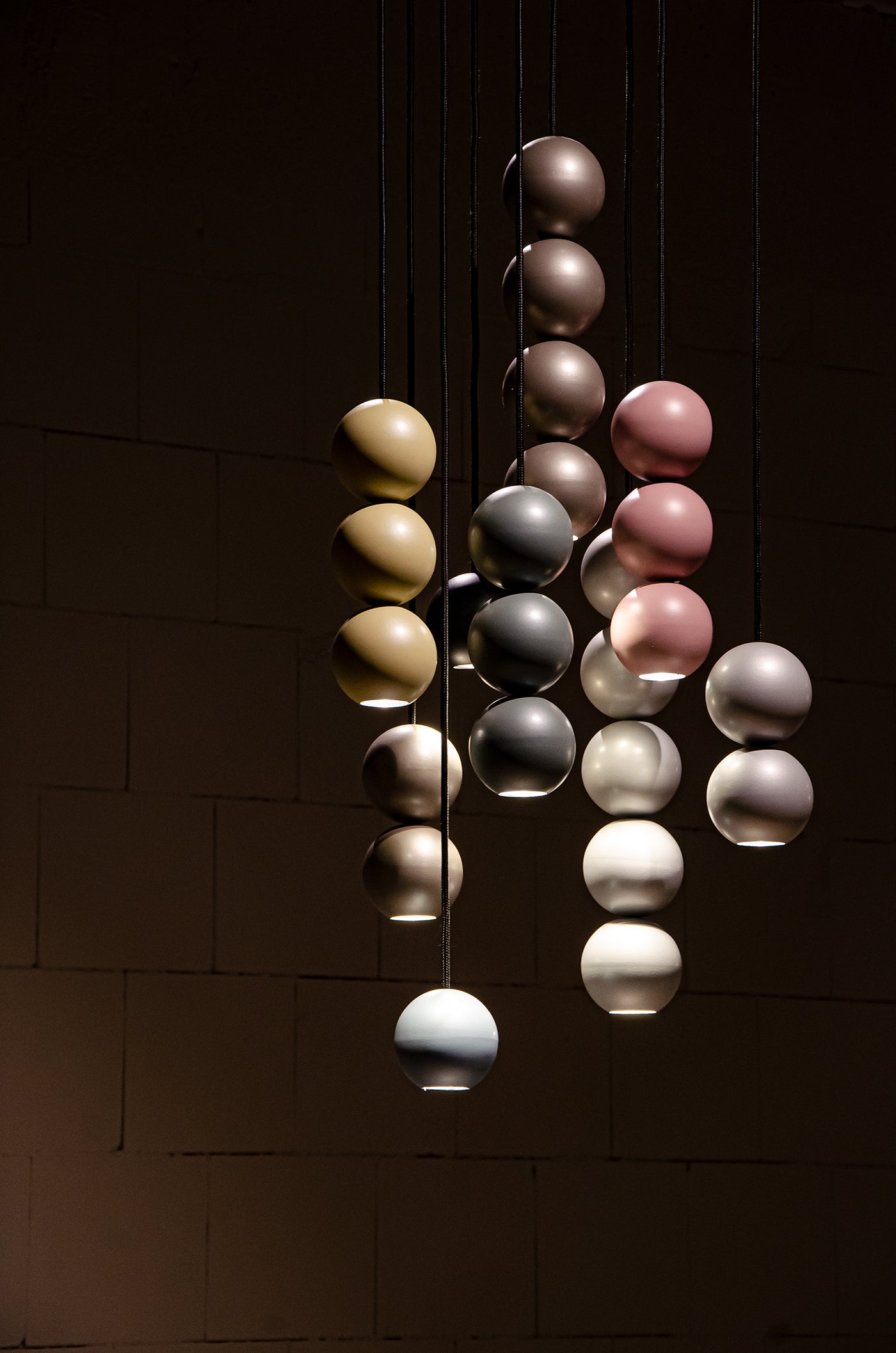 BOLA BOLA LED Pendelleuchte, personalisiert