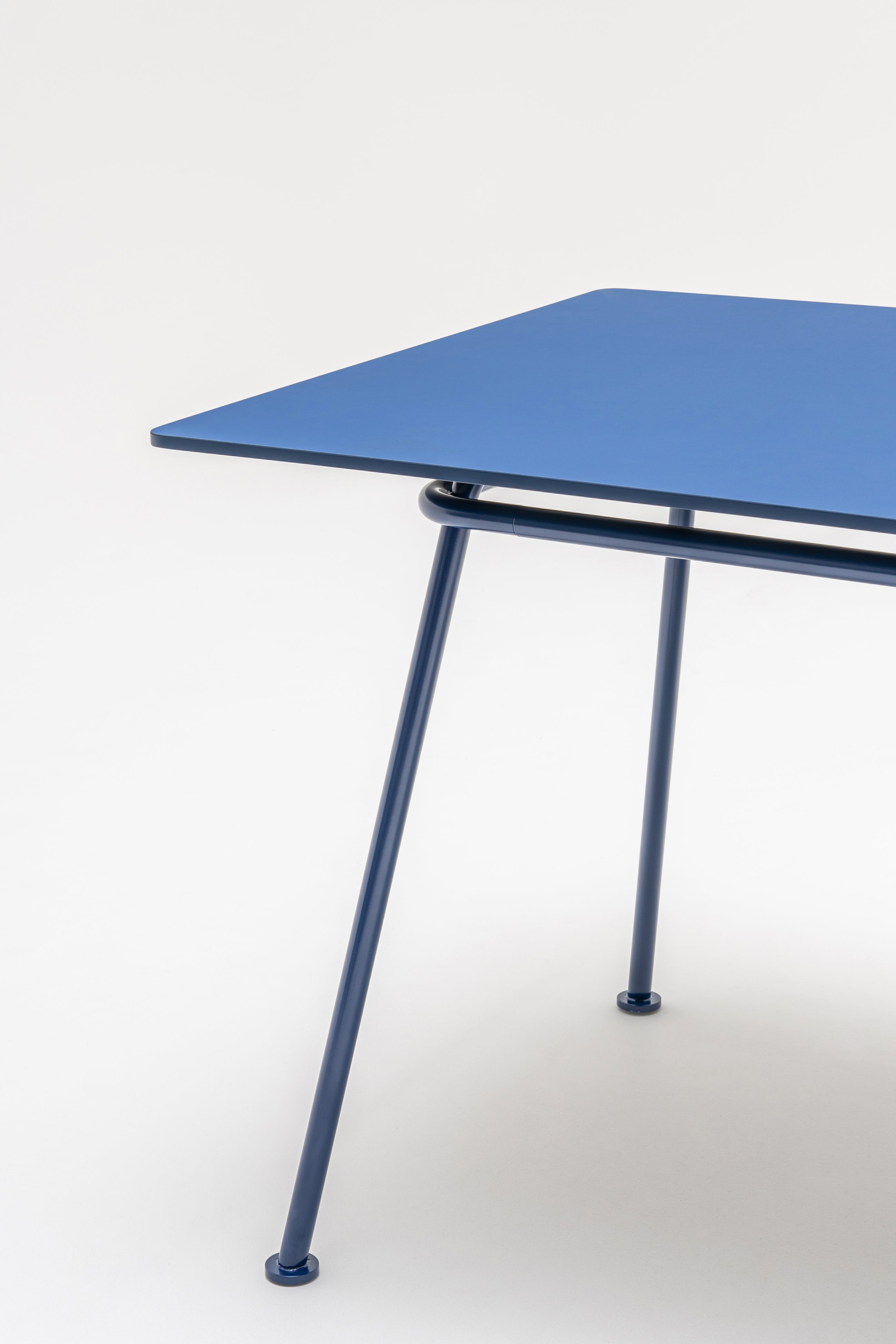 Neue schulbezogene Metallbasis der Schule