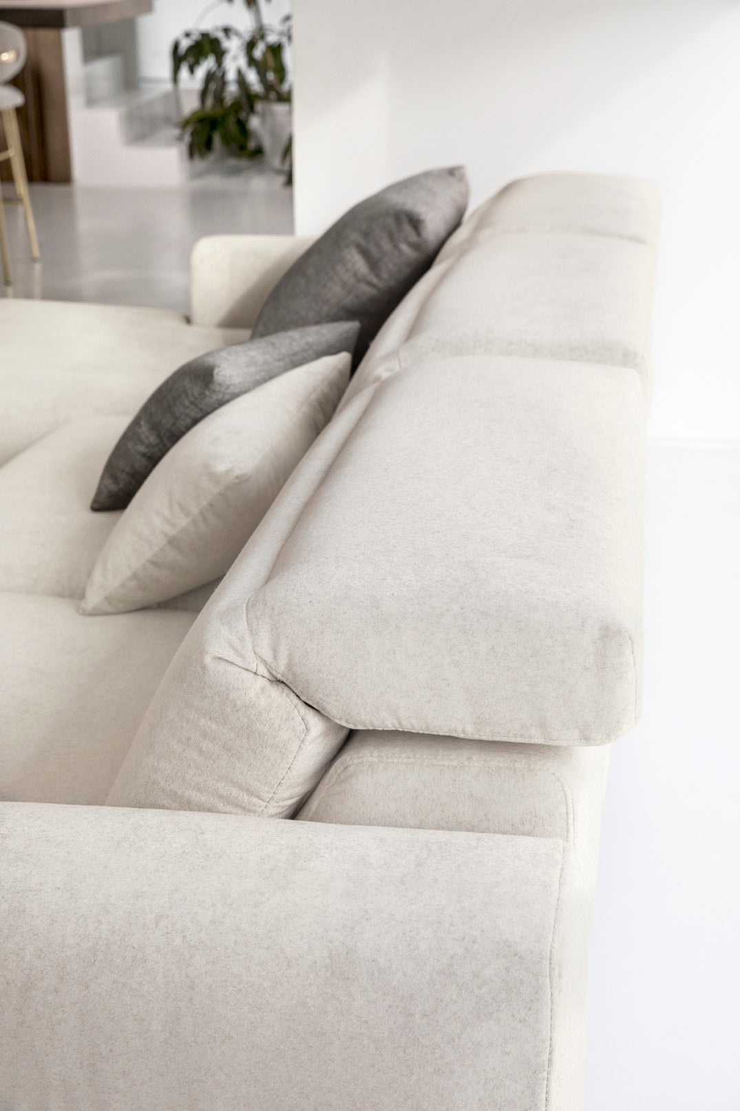 Right-facing corner sofa NORMA upholstered