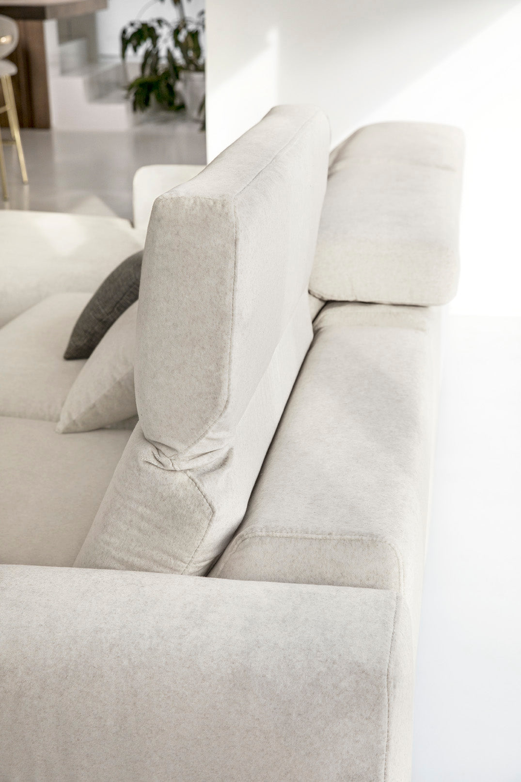 Right-facing corner sofa NORMA upholstered