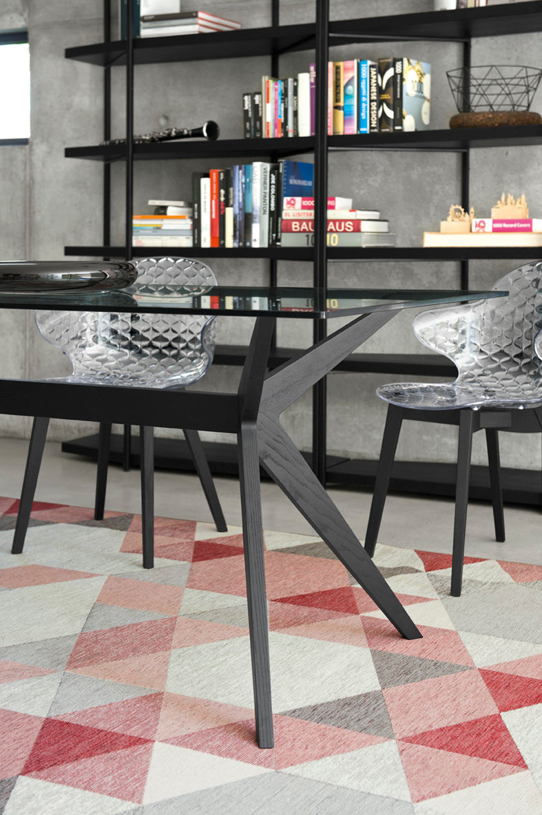 Tisch KENT mit Glasplatte und schwarzem Gestell