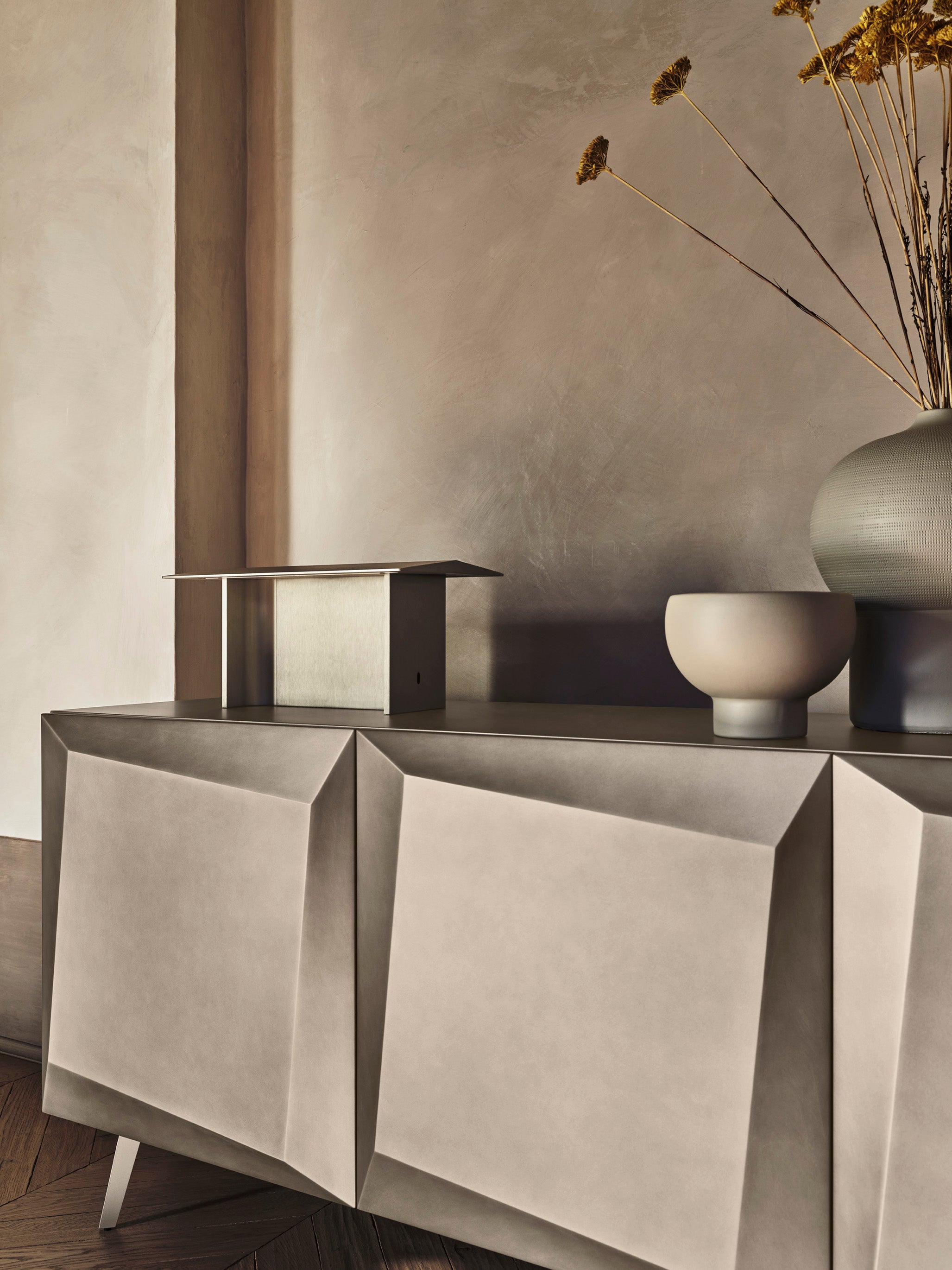 ALTEREGO chest of drawers matte beige