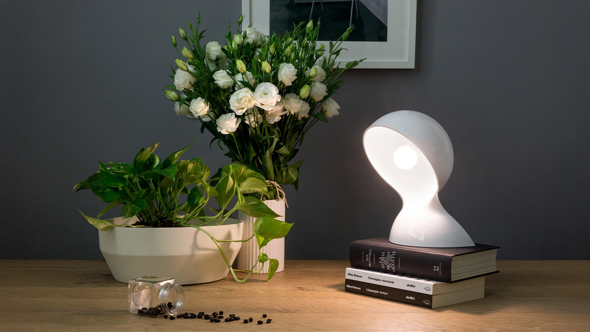 DALÙ White Table Lamp
