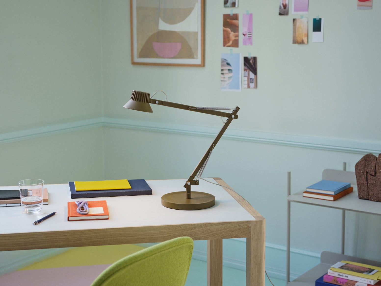 Lampa biurkowa regulowana DEDICATE brązowo-zielony
