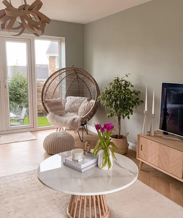 Coffee table fan white marble with an oak base