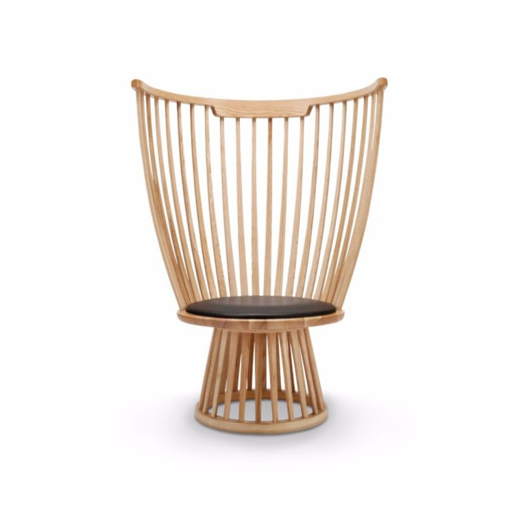 Armchair fan of ash wood