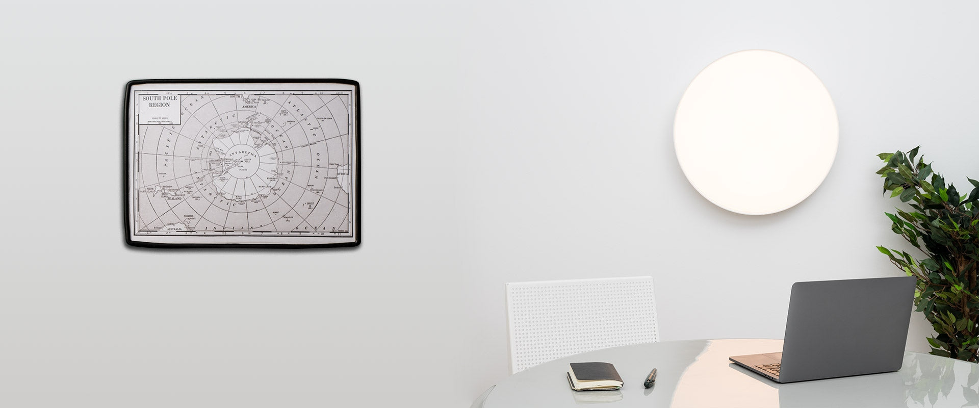 White FEBE Wall Lamp