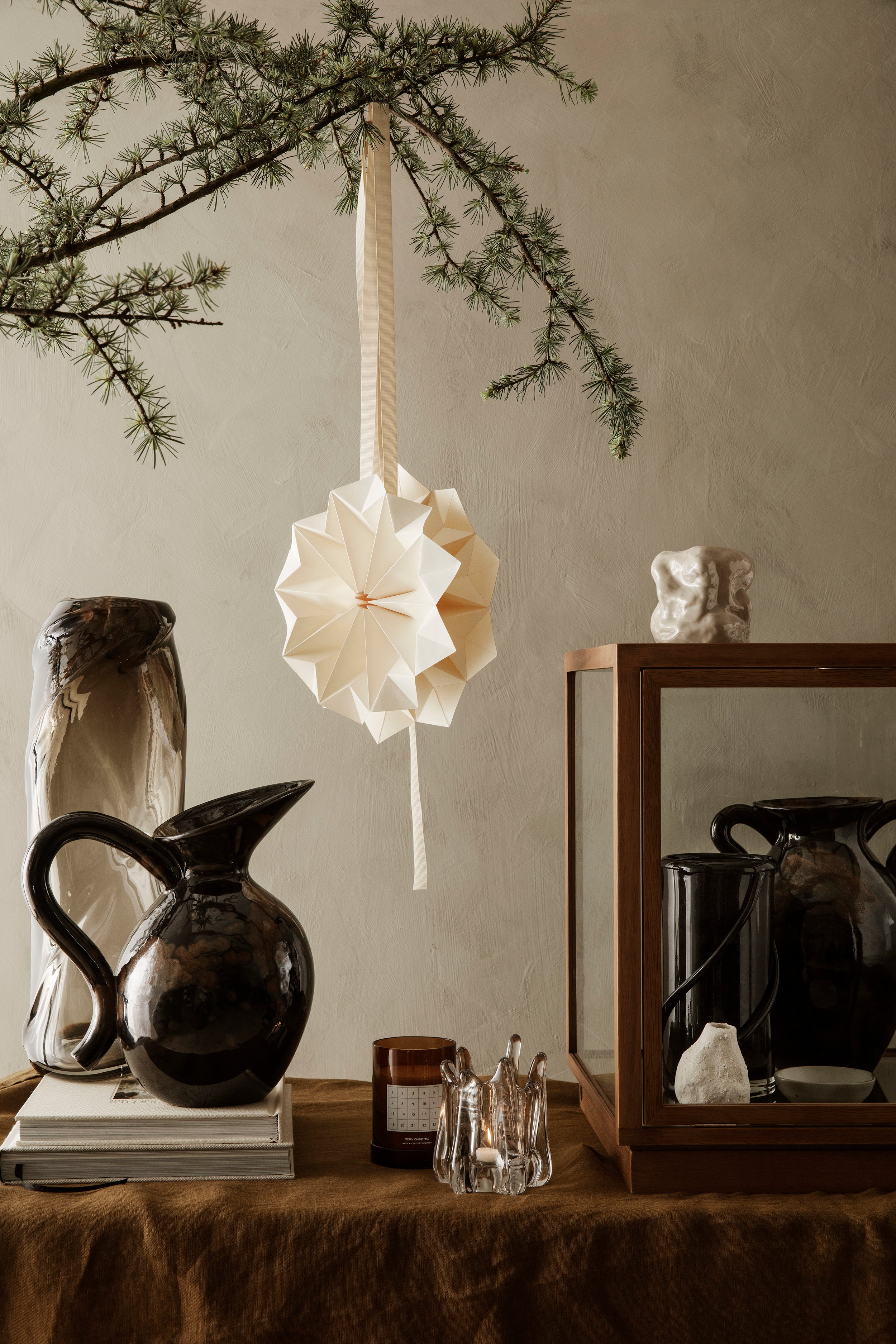 VERSO FLOOR black jug with brown