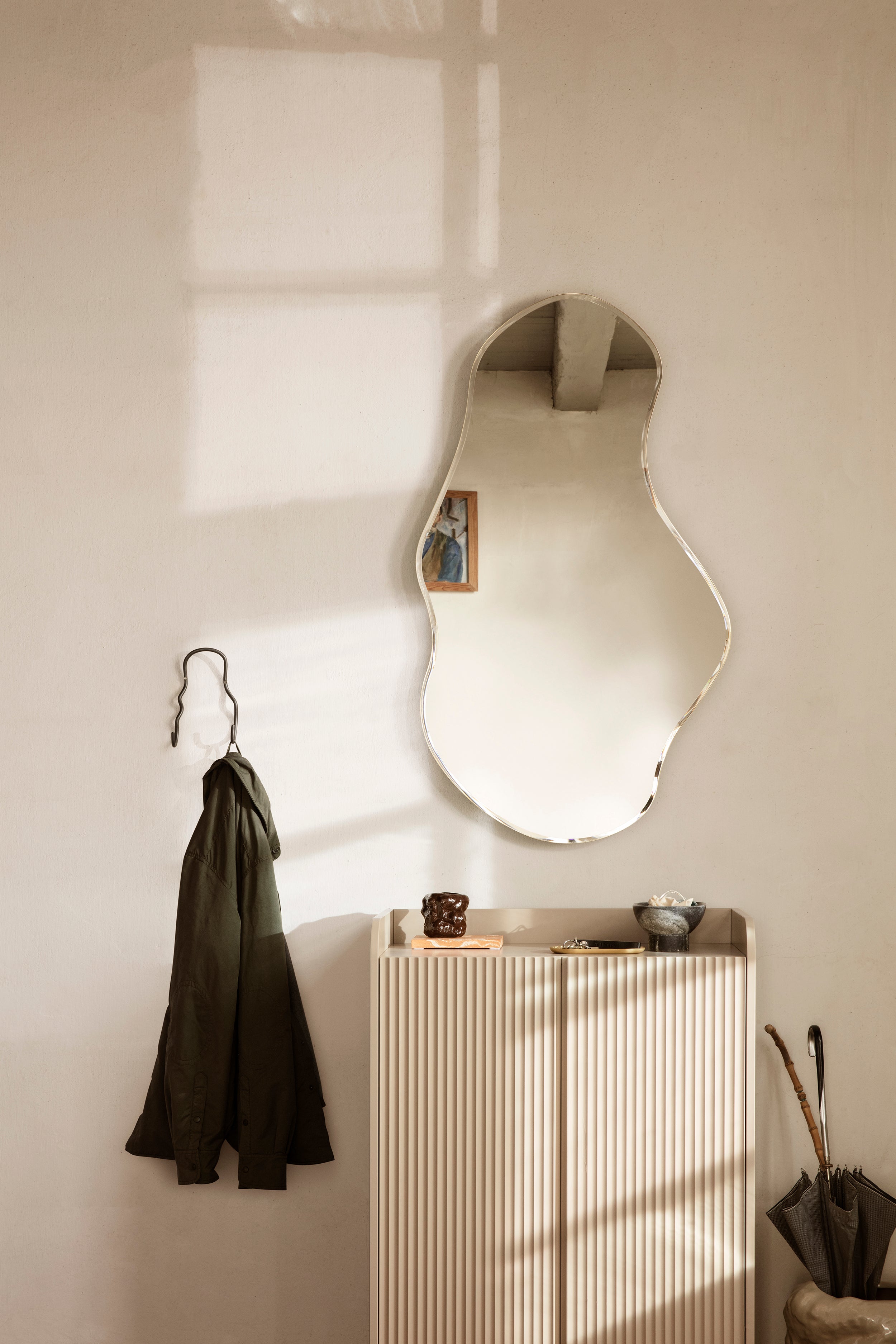 2-Door SILL CUPBOARD LOW Beige