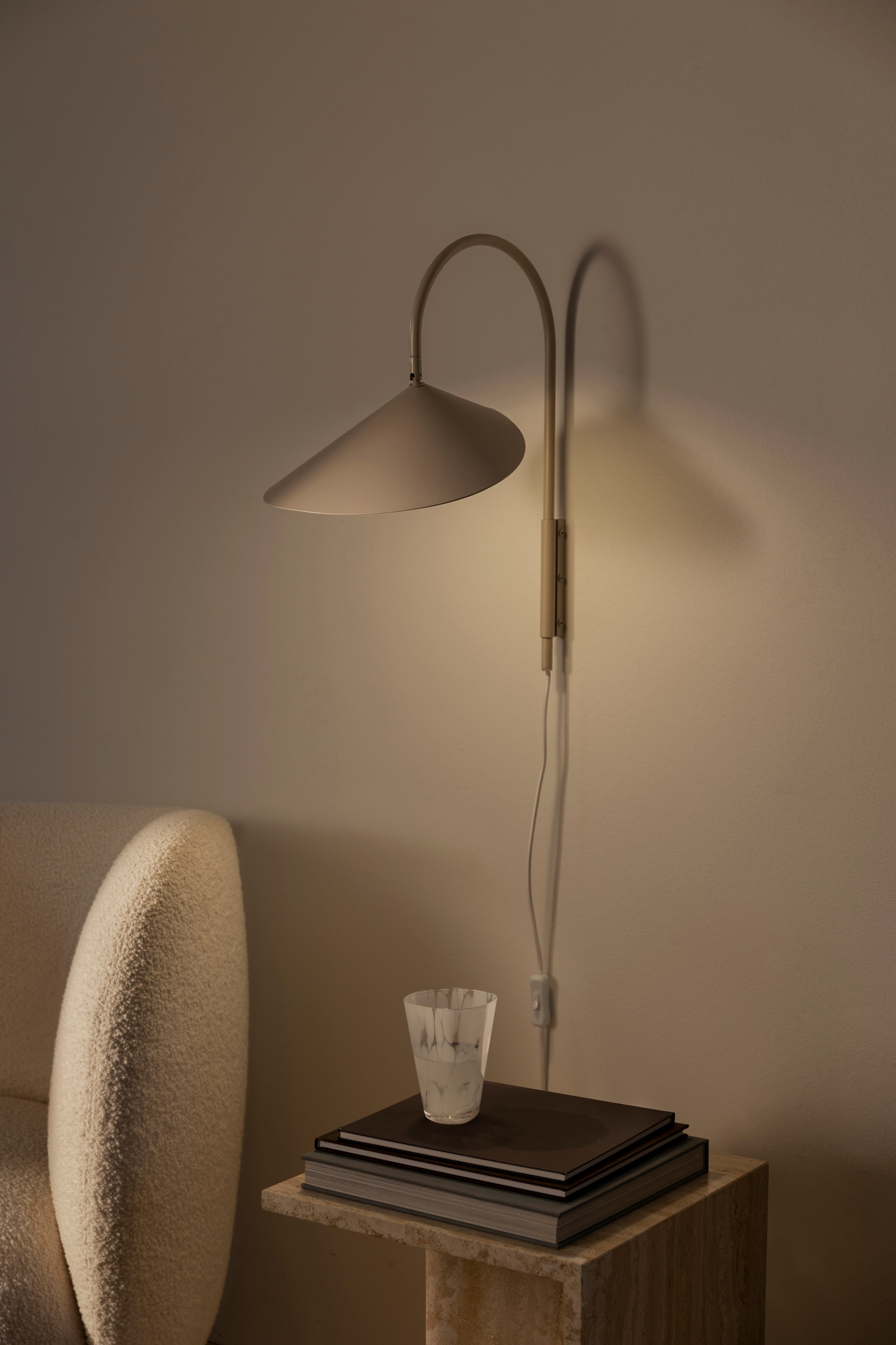 ARUM bronze wall lamp