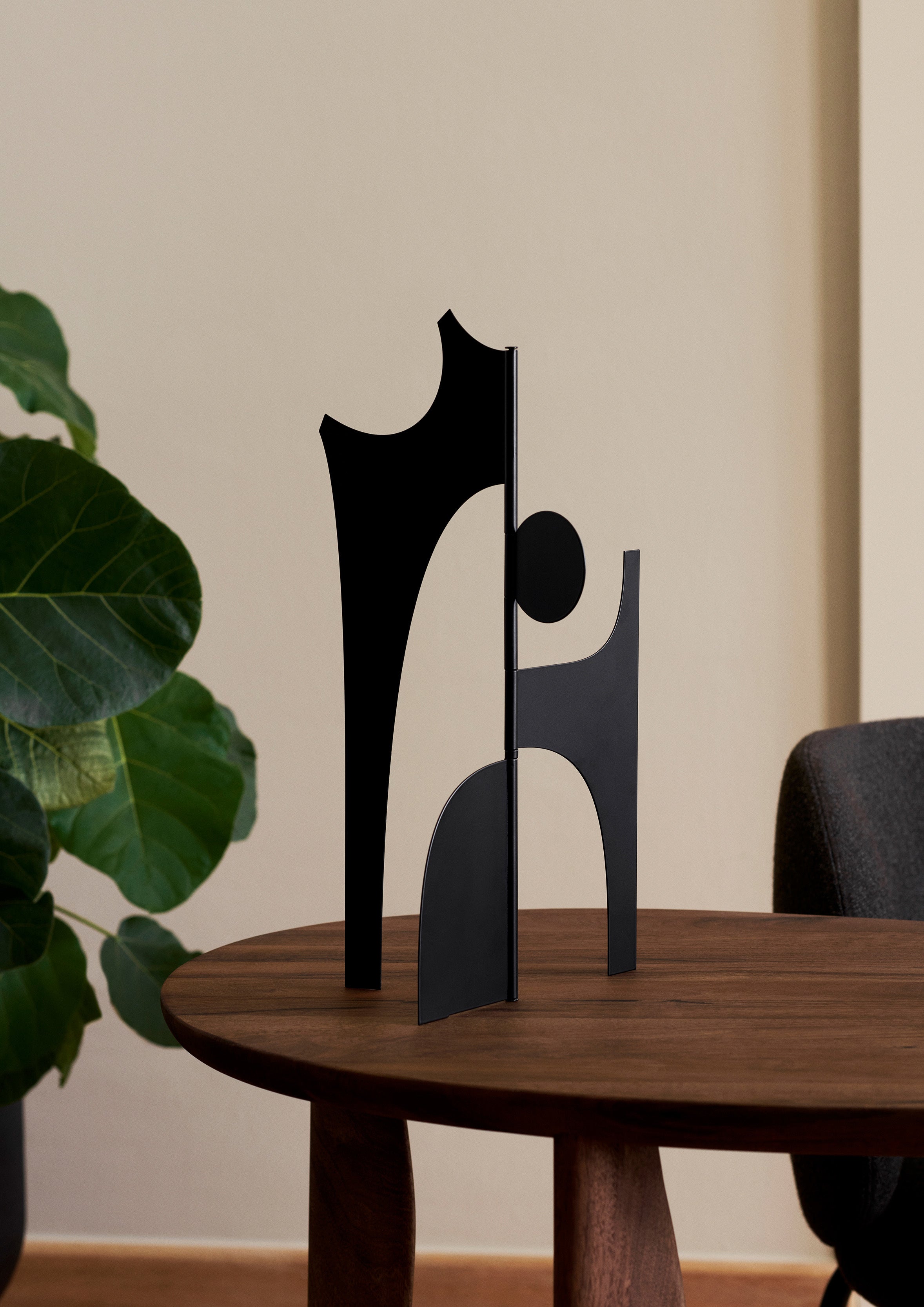 CONTOUR PIECE decoration black