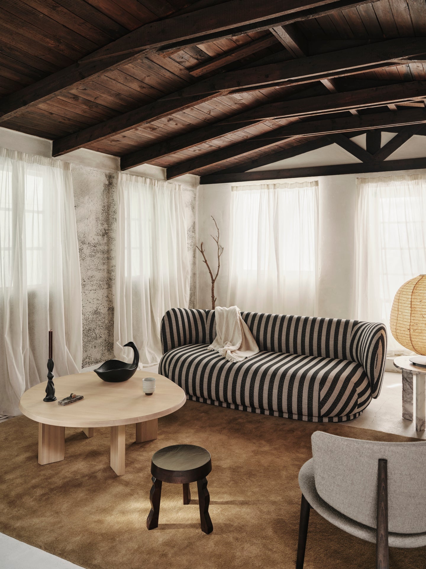 Faye Stuhl Mango Holz