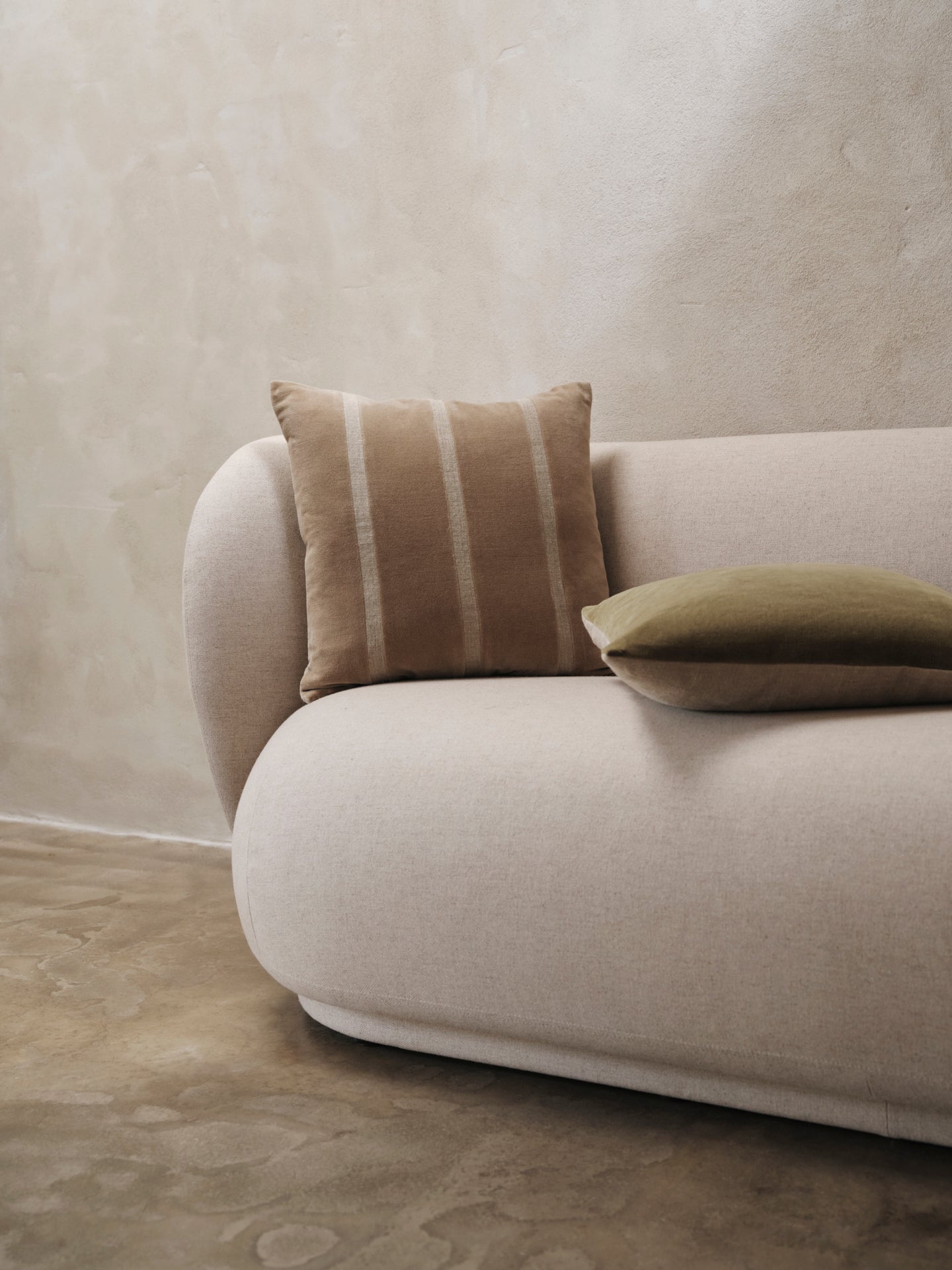 Rico Polstered 3-Person-Sofa