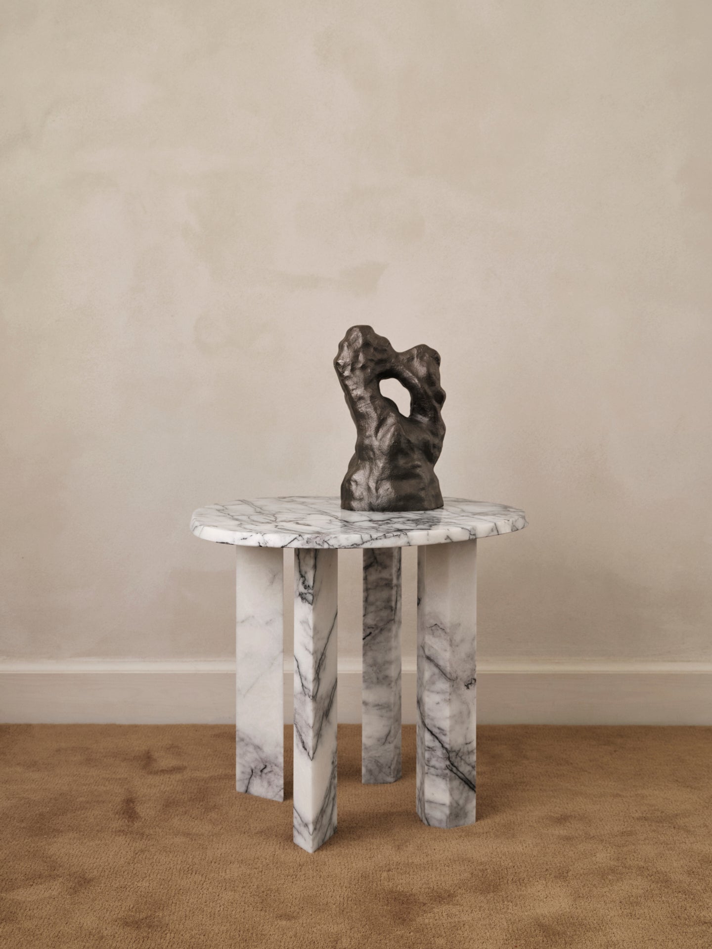 Taula side table white marble