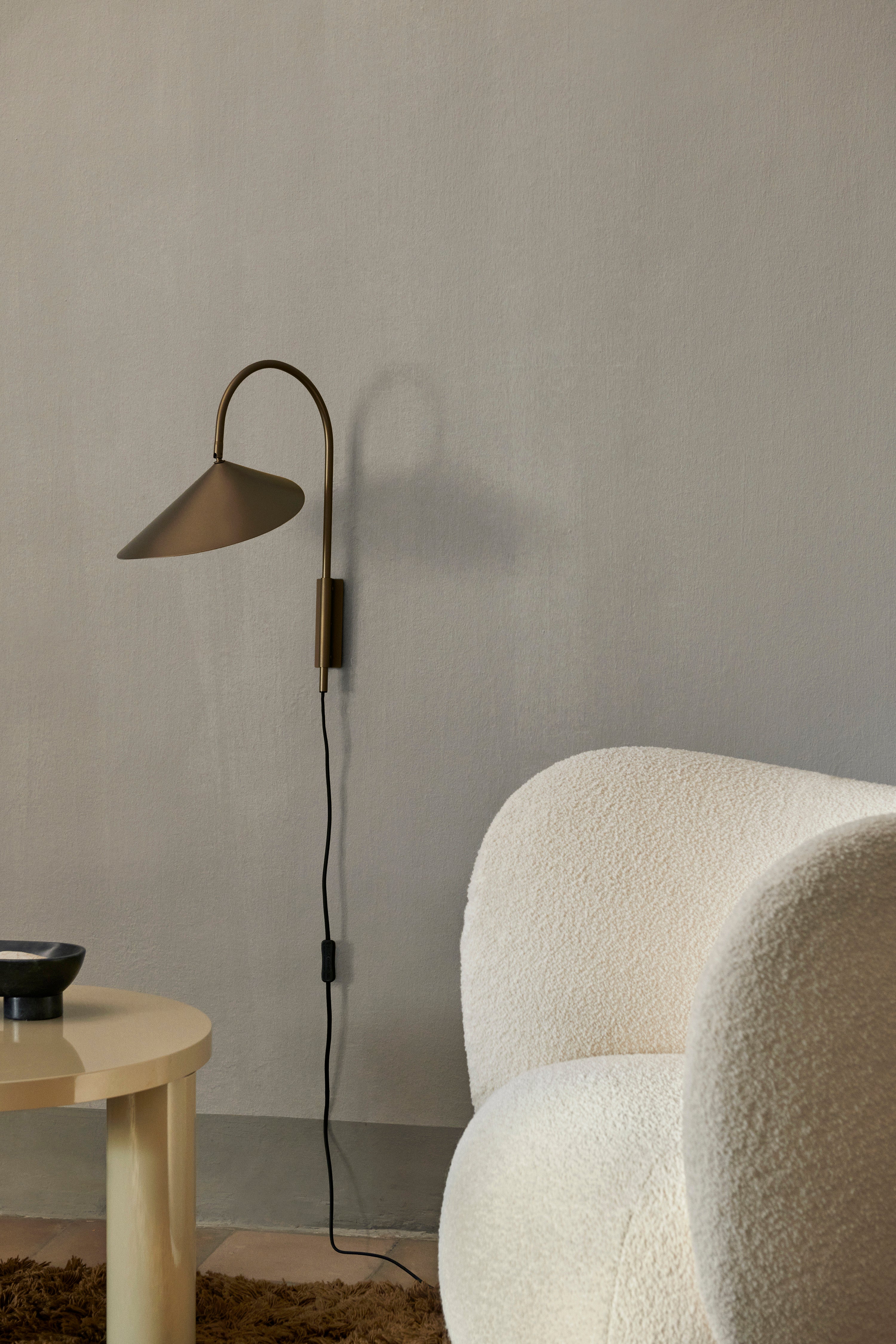 ARUM bronze wall lamp
