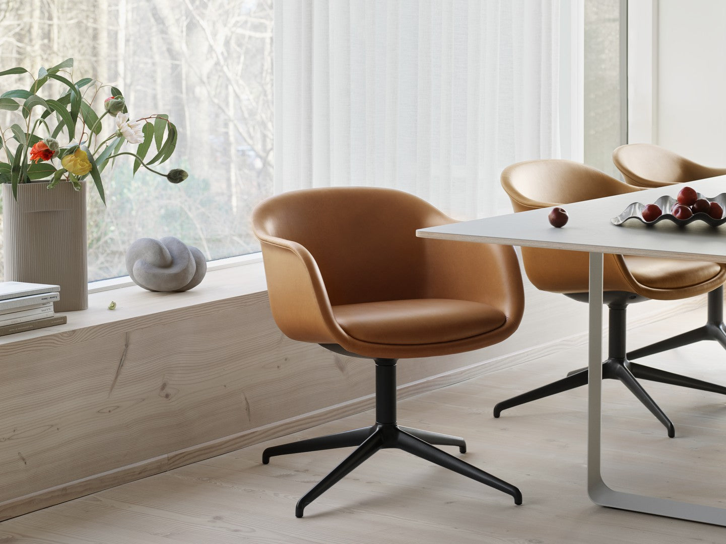 Tisch 70/70 grau