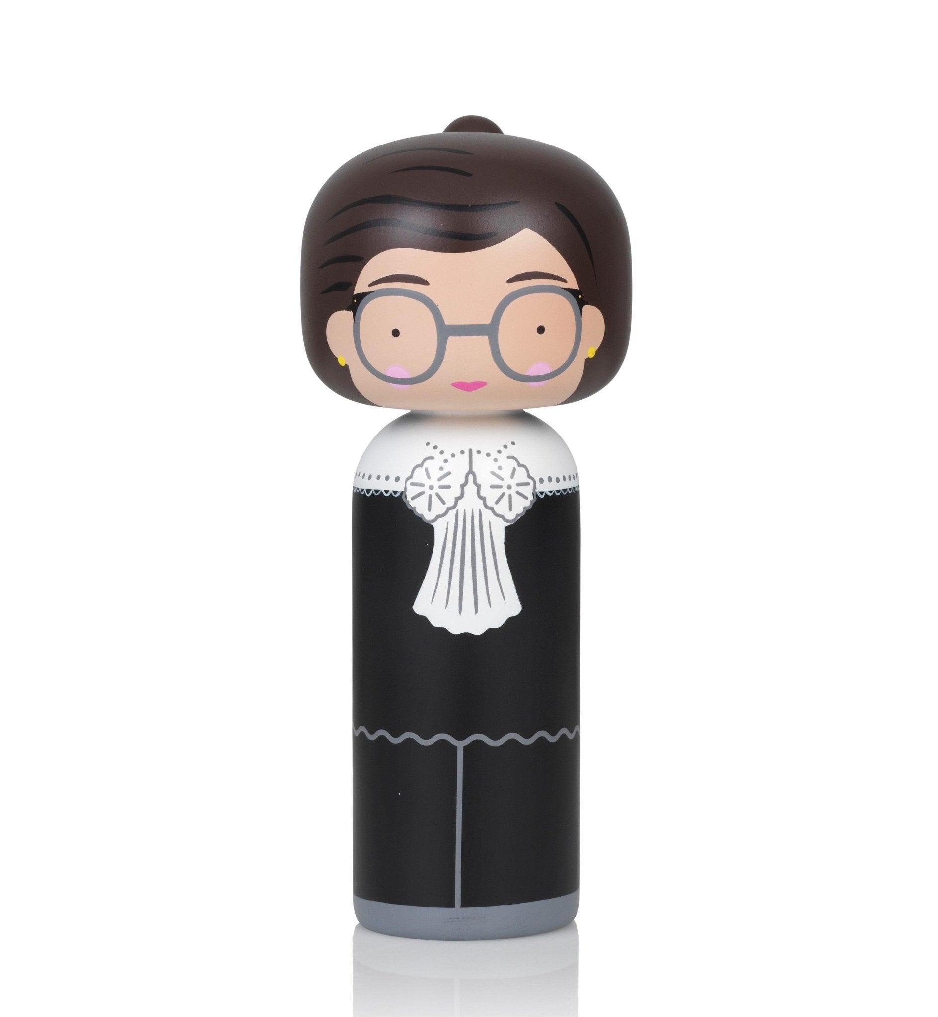 Figurka dekoracyjna RUTH BADER GINSBURG Lucie Kaas    Eye on Design