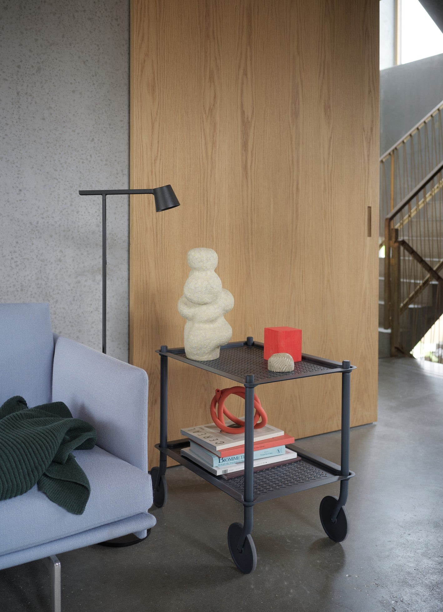 Lampa podłogowa TIP czarny