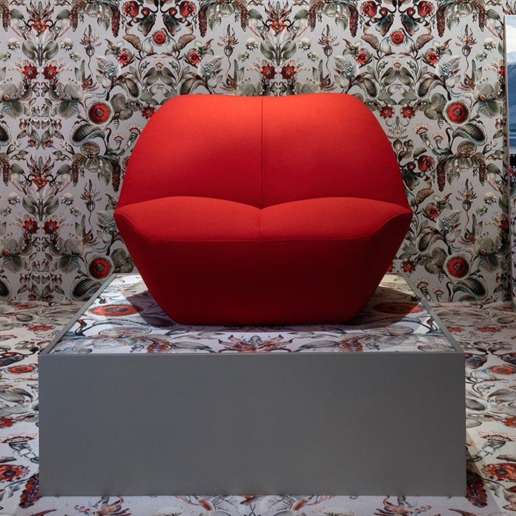 Fotel KISSS tapicerowany Moooi    Eye on Design