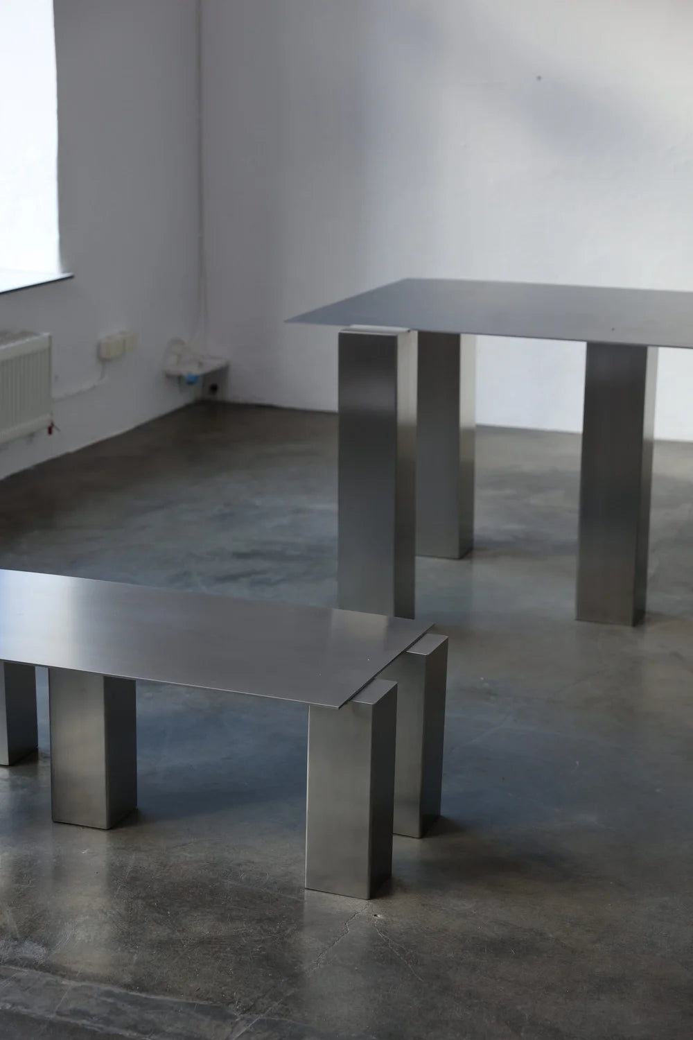 Couchtisch ATRIUM aus Stahl